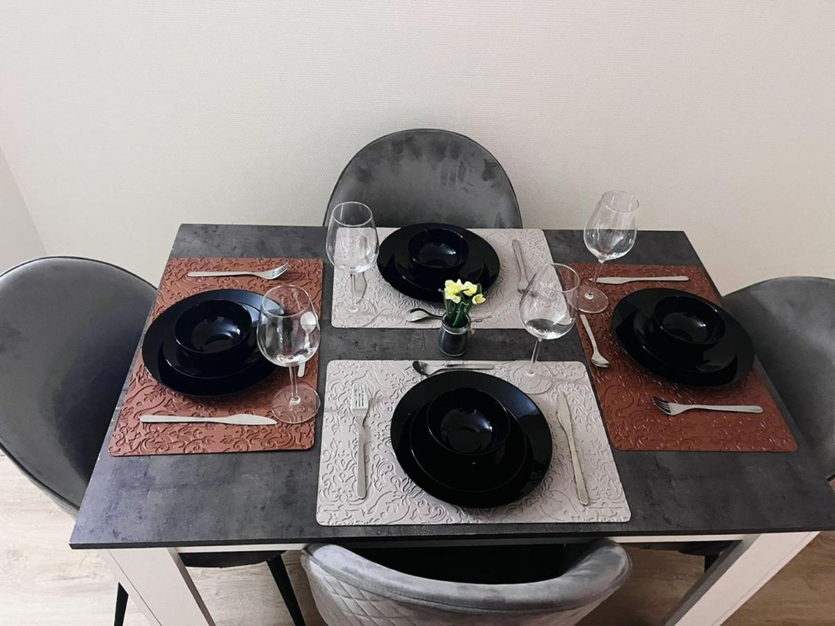 Logement Entier Chambre+Salon + Jardin & Terrasse Les Ulis Kültér fotó