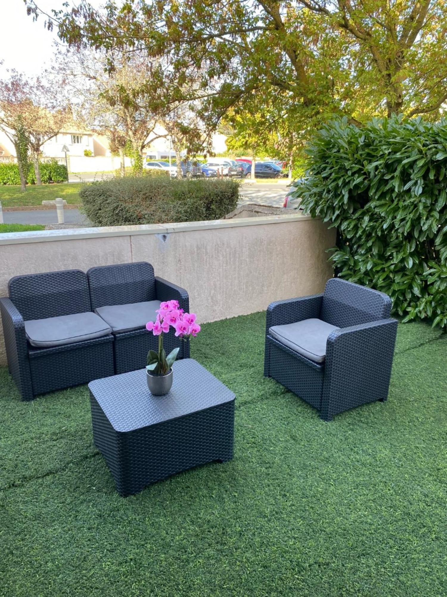 Logement Entier Chambre+Salon + Jardin & Terrasse Les Ulis Kültér fotó